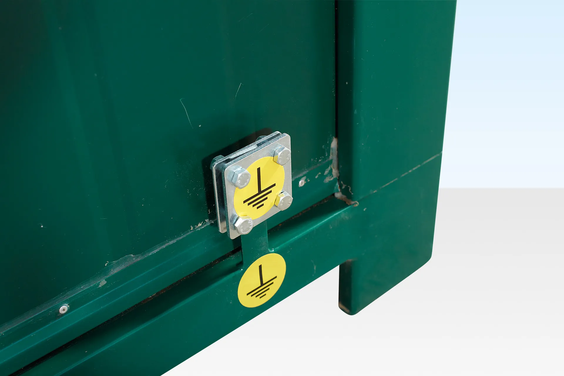 1+1 double mains toilet 8ft x 5ft (green) 1+1 double mains toilet 8ft x 5ft (green)