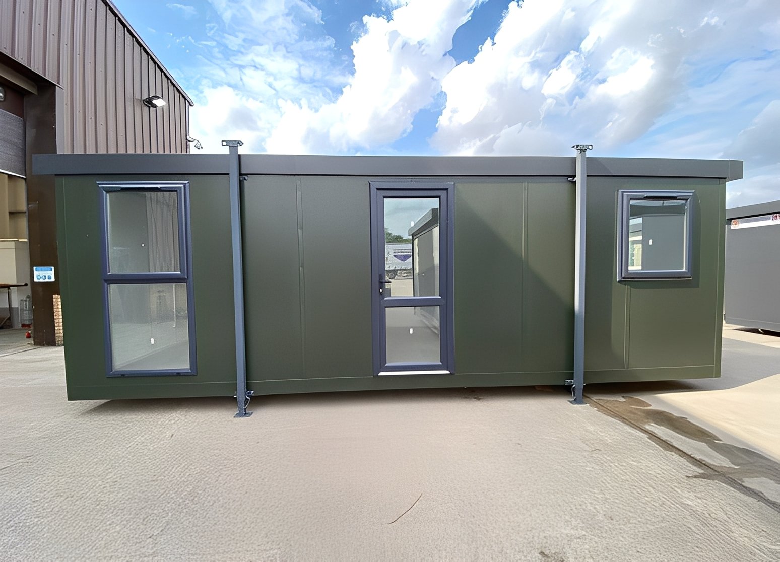 24ft x 10ft jackleg cabin (site cabin) 24ft x 10ft jackleg cabin (site cabin)